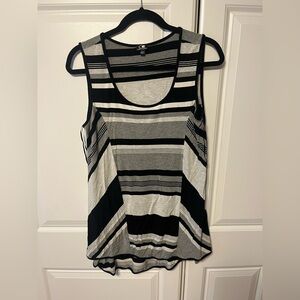 Cable & Gauge Black and Gray Striped women's Tank Top--L
